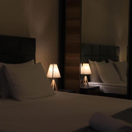 Horizons Hotel Rooms Батуми Екстериор снимка