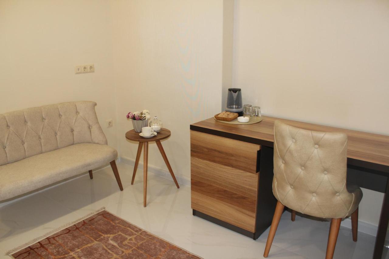 Horizons Hotel Rooms Батуми Екстериор снимка