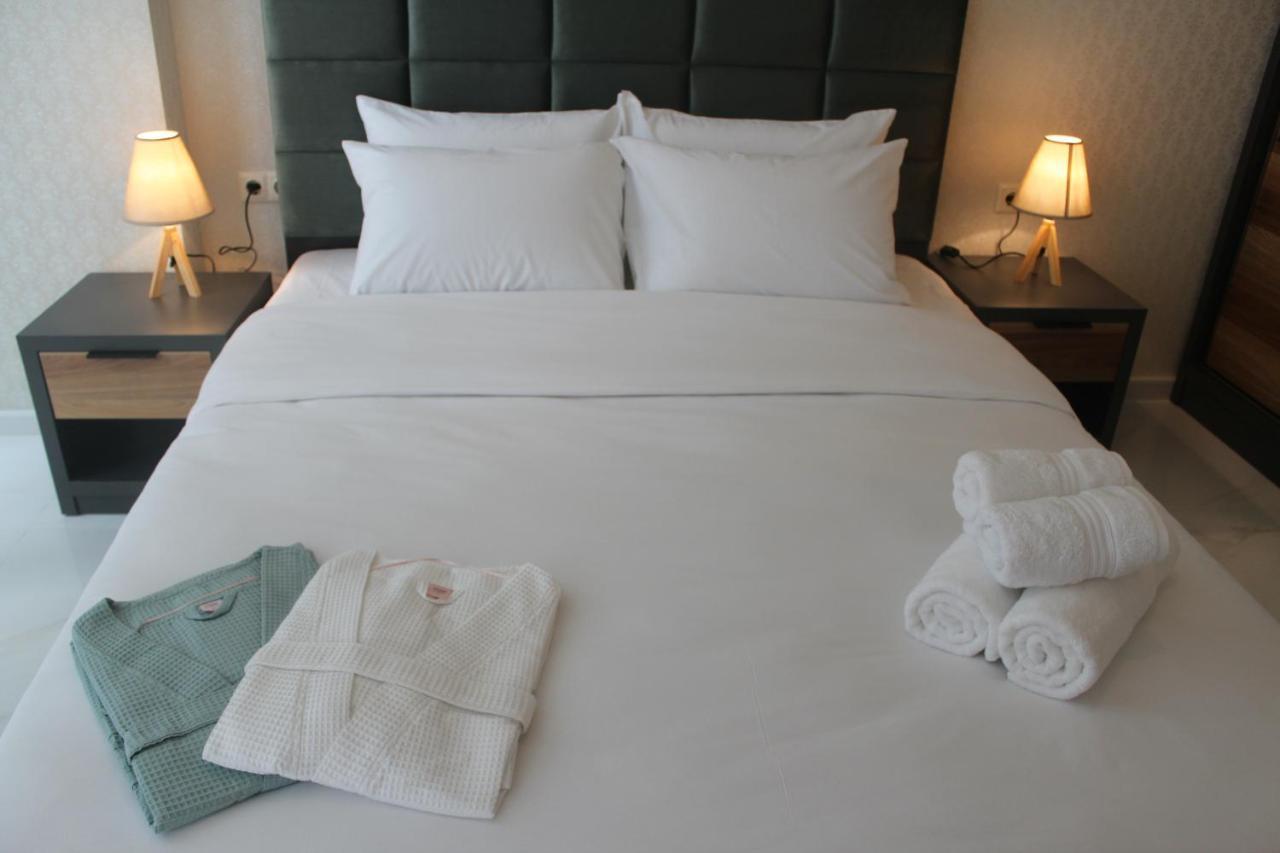 Horizons Hotel Rooms Батуми Екстериор снимка
