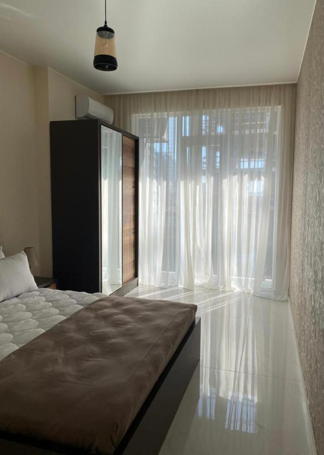 Horizons Hotel Rooms Батуми Екстериор снимка