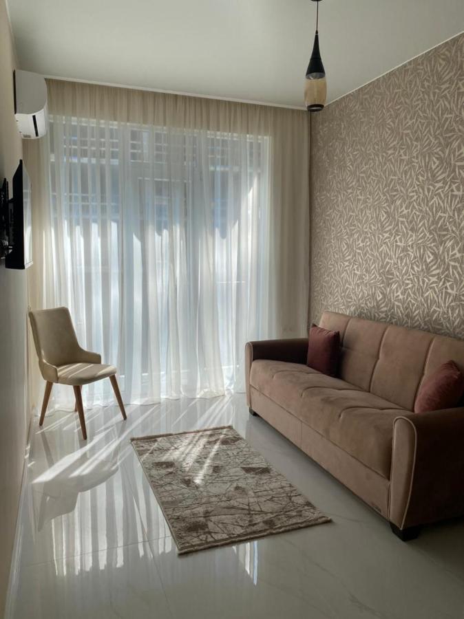 Horizons Hotel Rooms Батуми Екстериор снимка