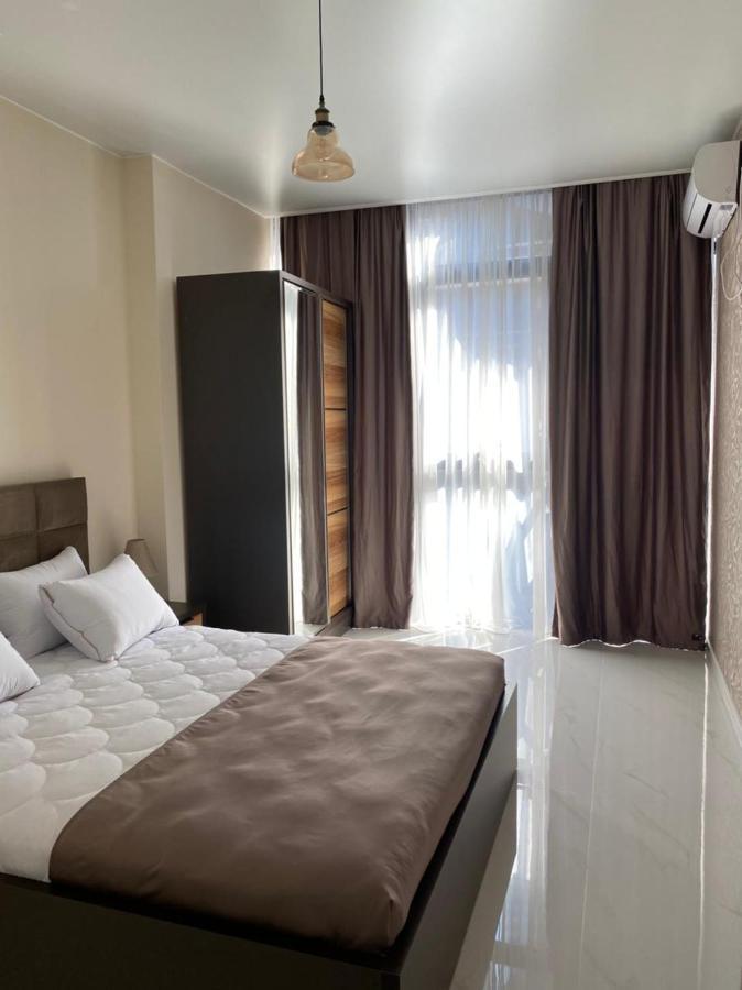 Horizons Hotel Rooms Батуми Екстериор снимка