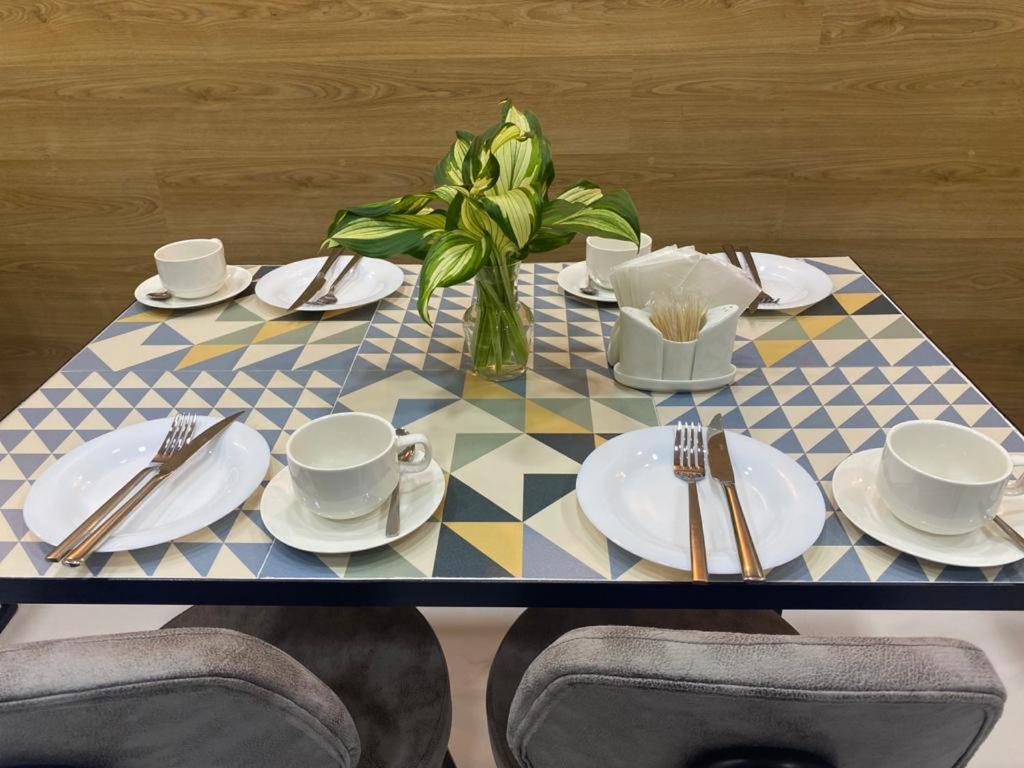 Horizons Hotel Rooms Батуми Екстериор снимка