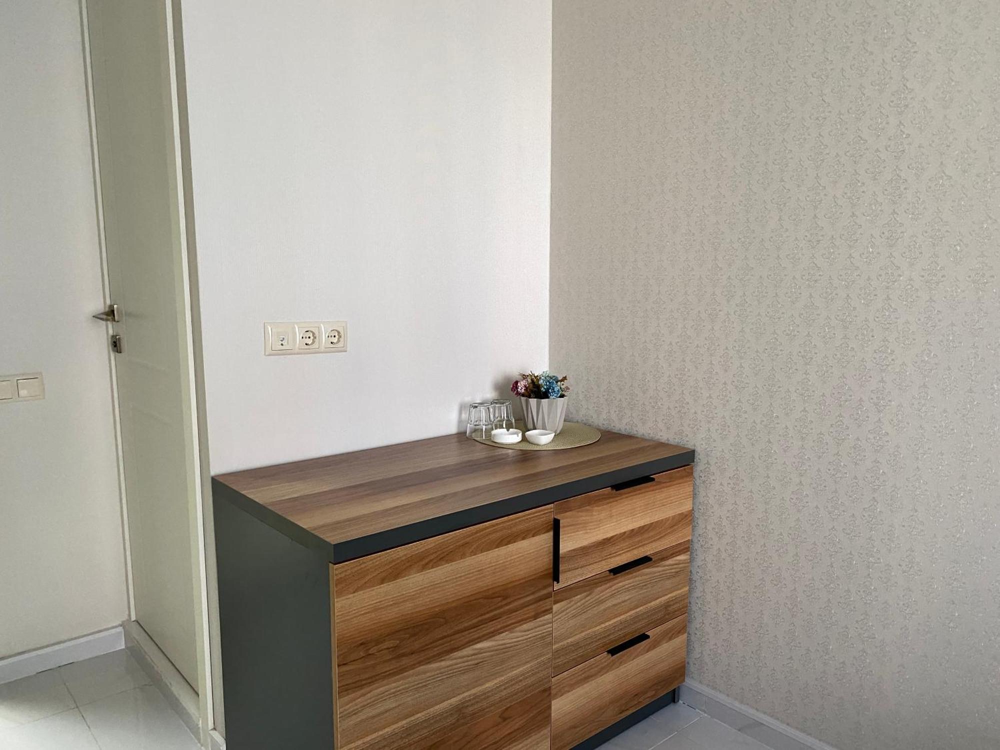 Horizons Hotel Rooms Батуми Екстериор снимка