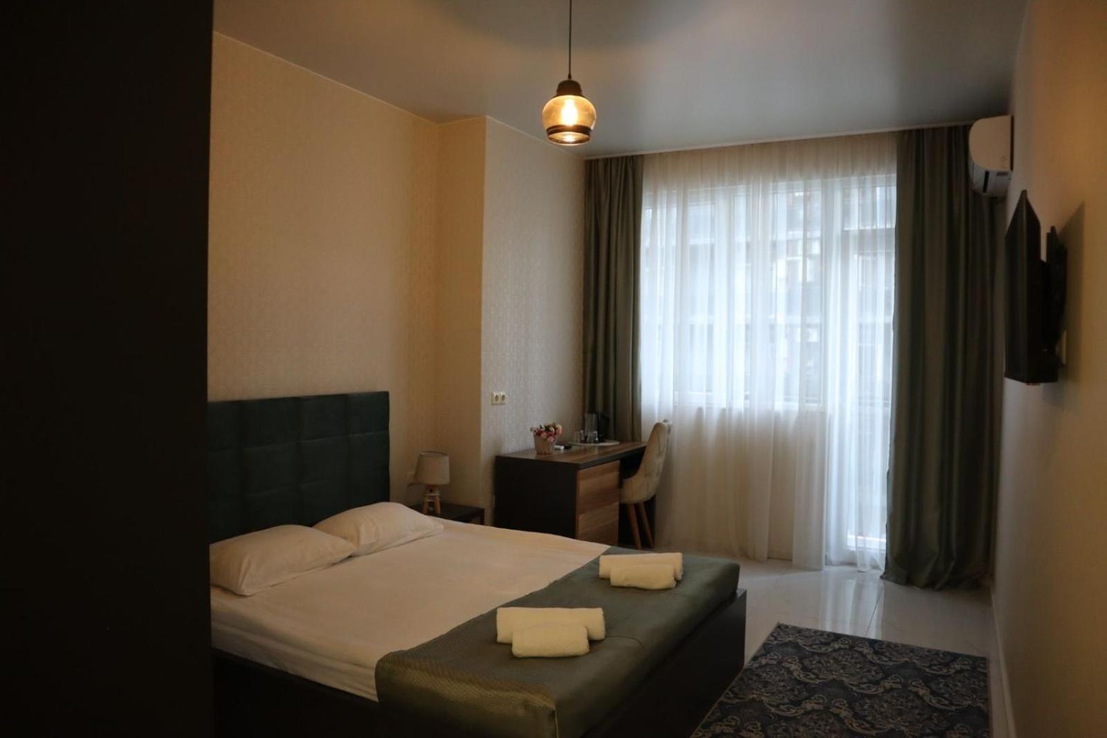 Horizons Hotel Rooms Батуми Екстериор снимка