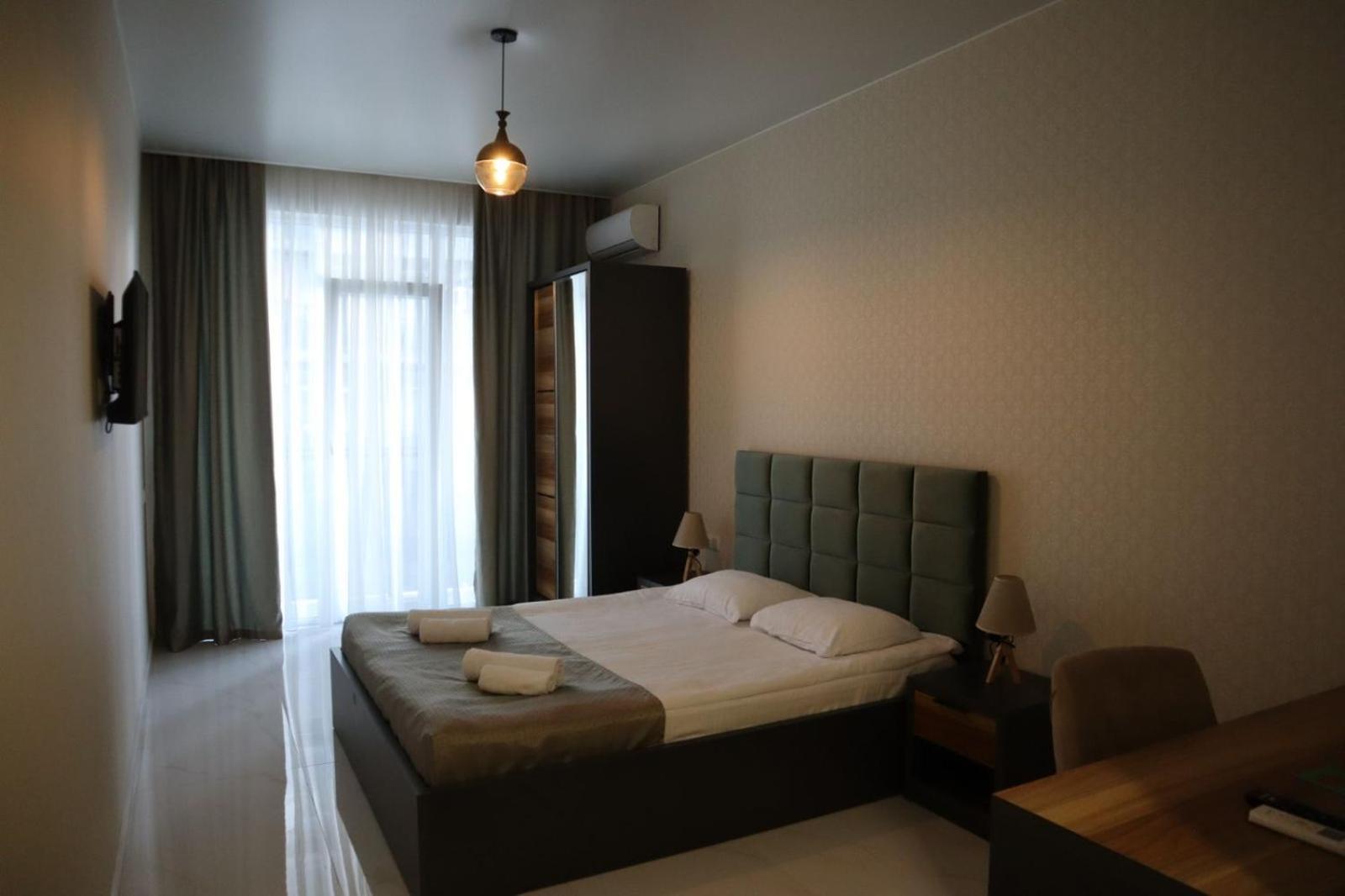 Horizons Hotel Rooms Батуми Екстериор снимка